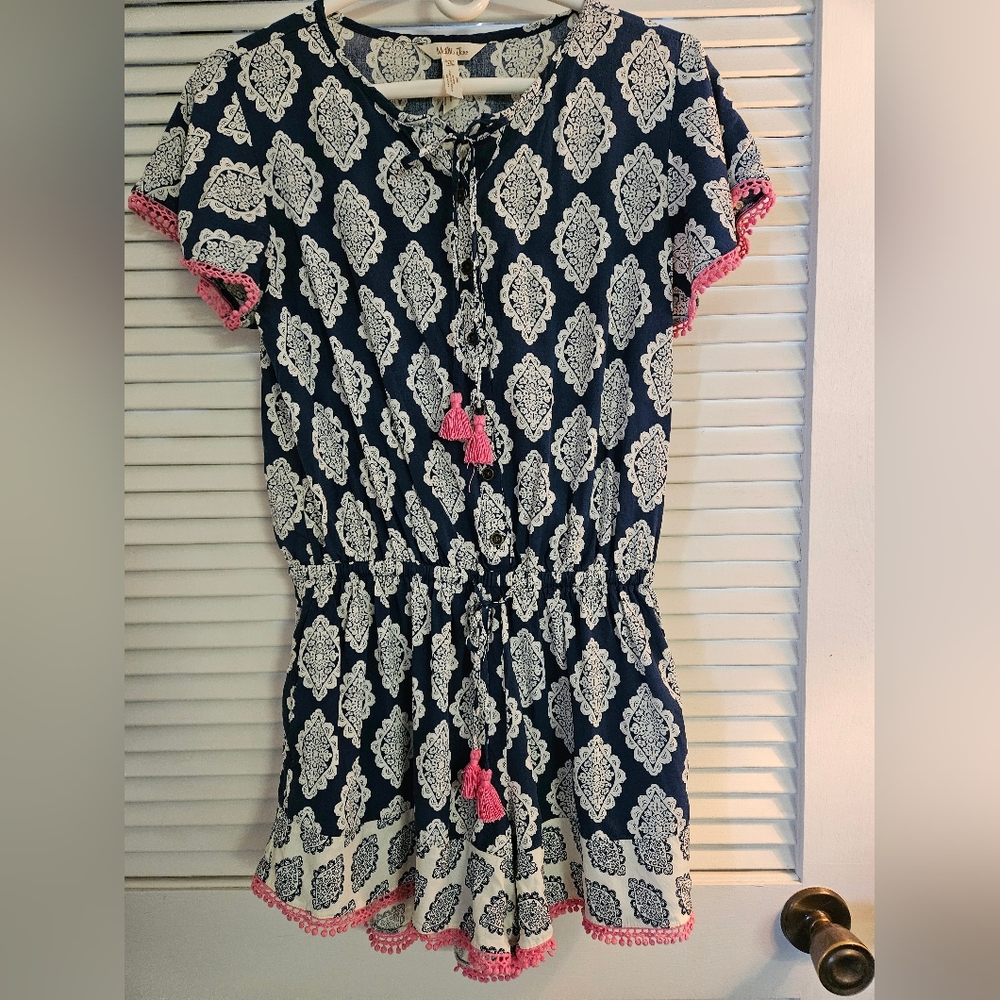 Matilda Jane super comfy romper Size XS, with pretty fringe details Super shape.